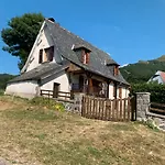 Kır Evi A La Ferme Au Puy Mary Mandailles-Saint-Julien