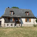منزل ريفي A La Ferme Au Puy Mary