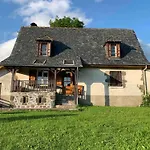 A La Ferme Au Puy Mary منزل ريفي Mandailles-Saint-Julien