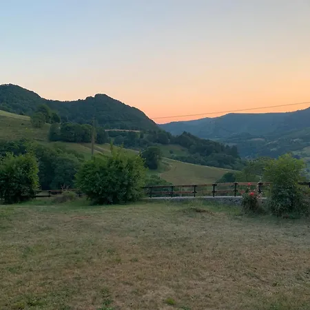 Casa rural à La Ferme Au Puy Mary *