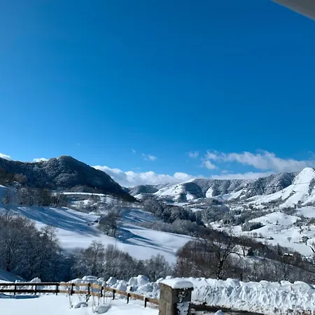 à La Ferme Au Puy Mary Casa rural Mandailles-Saint-Julien